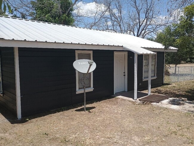 Photo - 1025 Valley View St