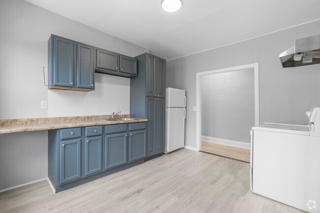Building Photo - 202 Mather St Unit 3W Rental