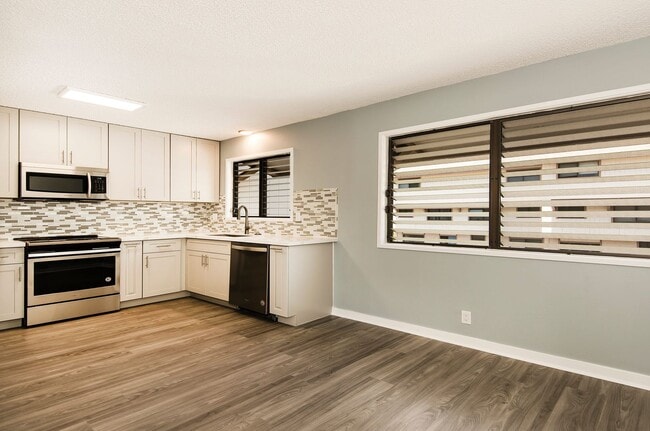 Photo - Kuahelani Apts 2BD/2.5BA/2 parking Unit 215