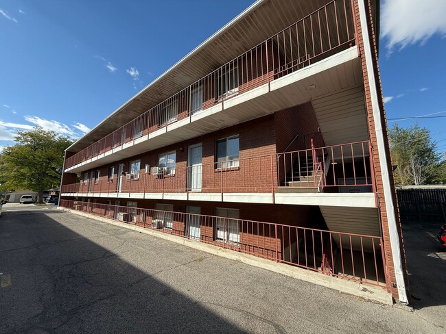 Photo - Forest Apartments Unit 8