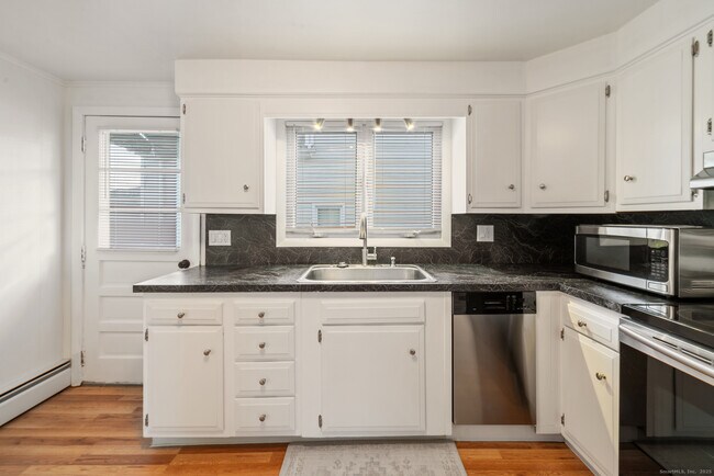 Photo - 46 Elaine Rd