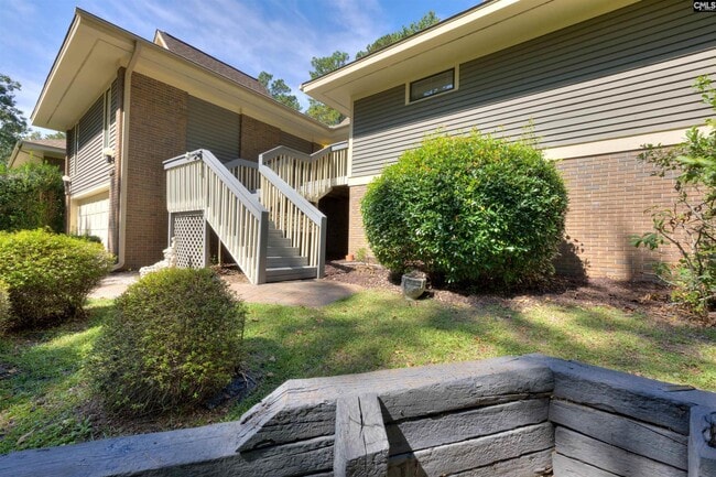 Building Photo - 9 Fairway Ln Rental