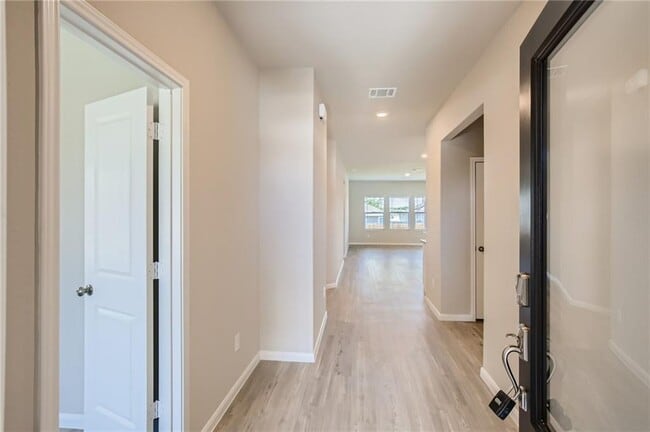 Photo - 2478 Moselle Ln