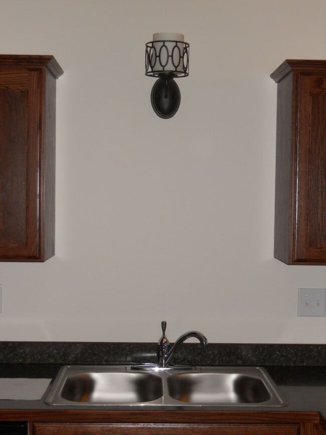 Photo - 959 30th Ave W