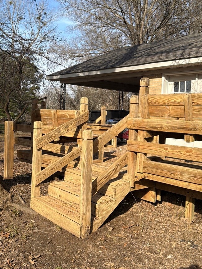 Photo - 709 El Capitan Dr