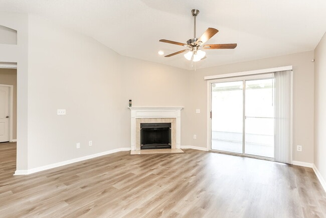 Photo - 1725 Saw Lake Drive