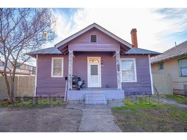 Building Photo - 4115 S Presa Unit #1