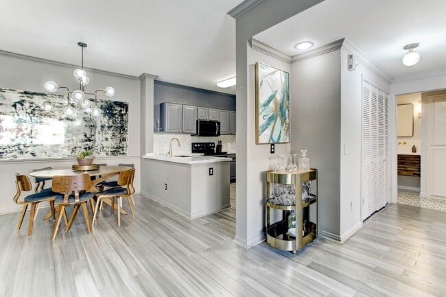 Building Photo - 2111 Welch St Unit A125