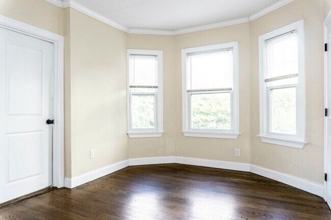 Photo - 2975 Washington St Apartments Unit 1