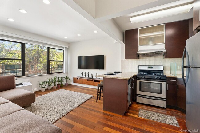 Photo - 71-19 162nd St Unit 2I