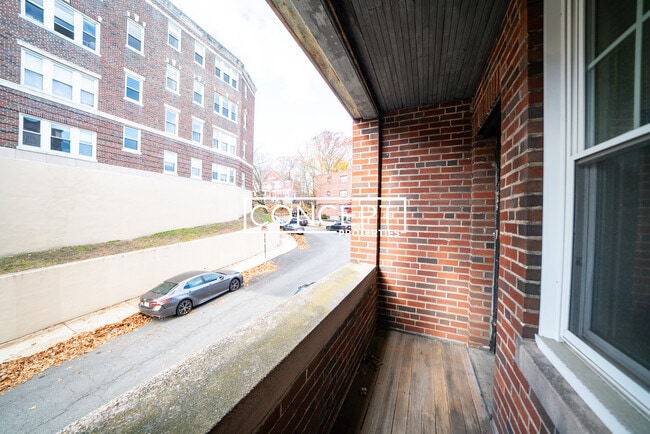 Photo - 58 Selkirk Rd Unit 4