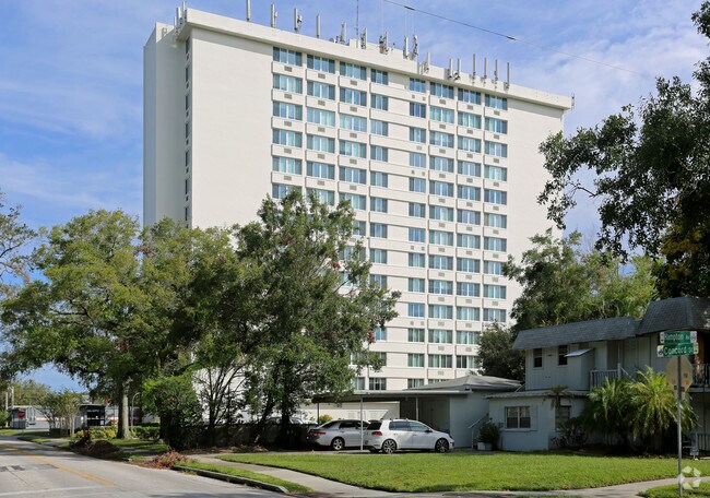 Hillcrest Hampton House