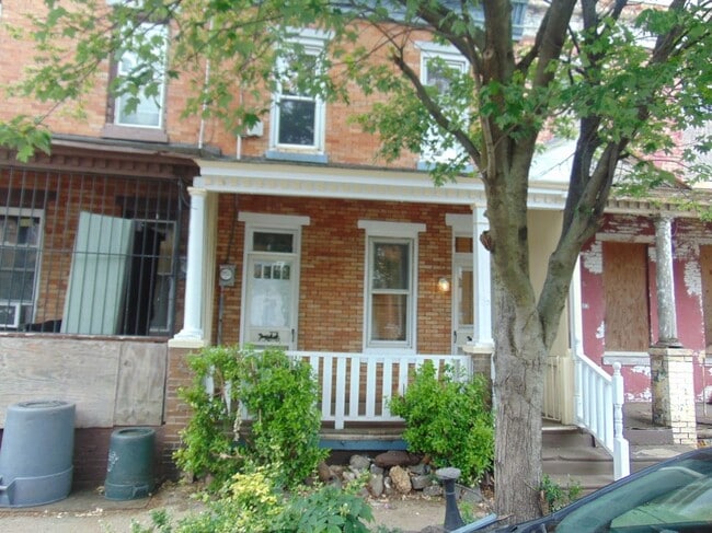 Building Photo - 805 Princeton Ave Rental