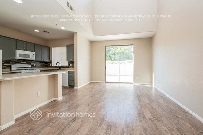 Photo - 727 Piercey Ct