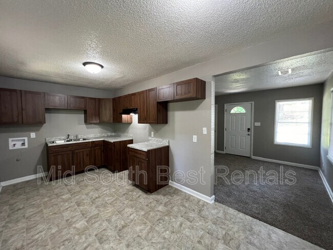 Photo - 3457 Madewell St