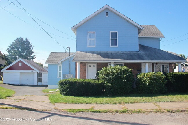 Building Photo - 144 E Grace St
