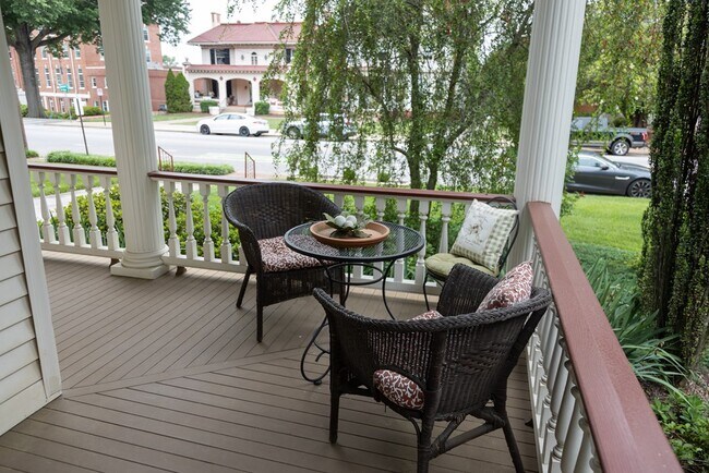 Photo - 349 W Main St