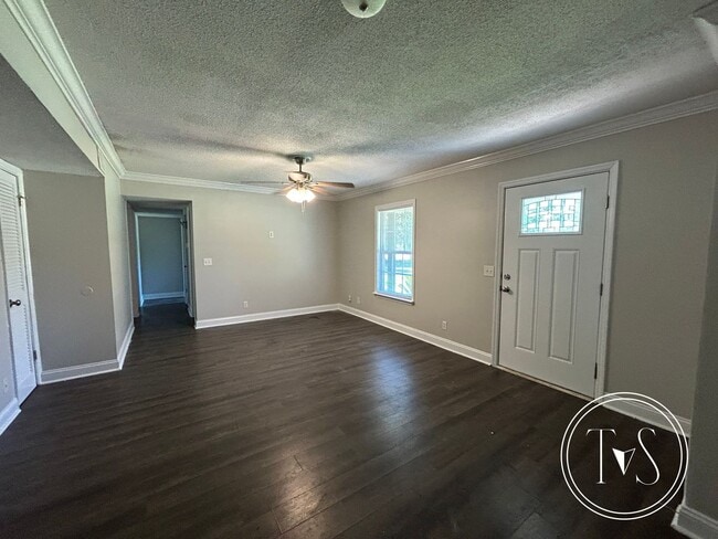 Photo - 528 Ashmore Rd