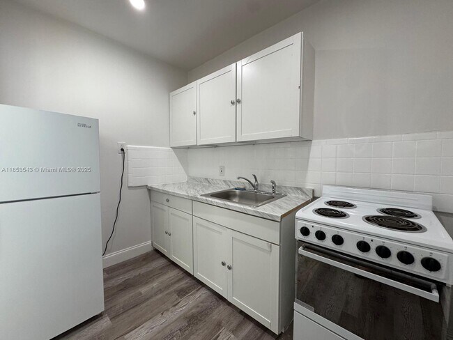 Photo - 8201 Abbott Ave Unit 3