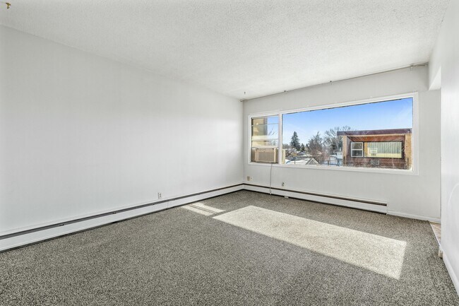Photo - 173 Procter Pl Unit 1