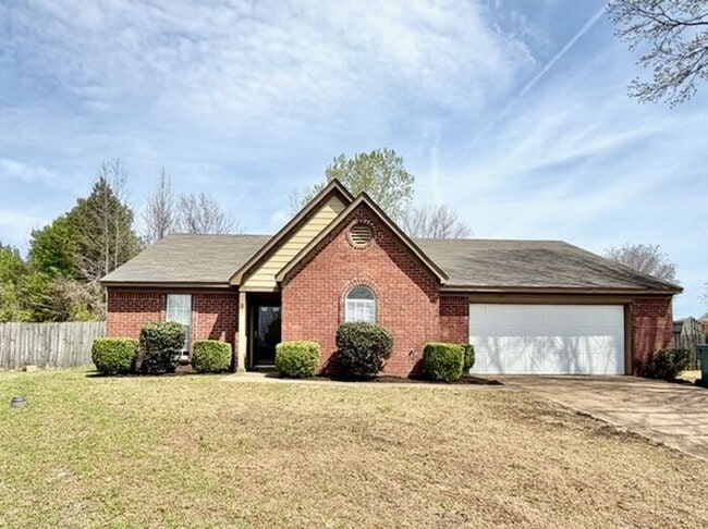Building Photo - 3 Bedroom 2 Bath In Southaven