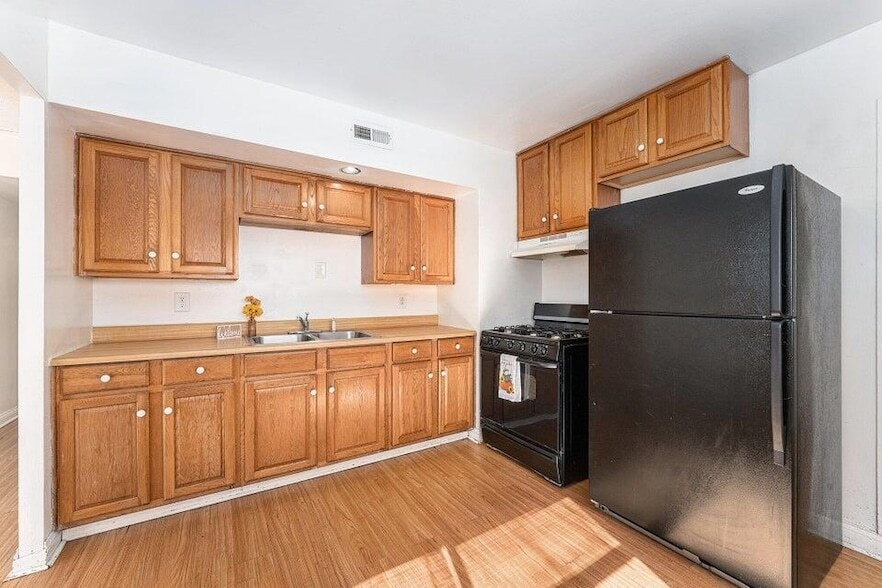 Photo - 1310 Dearborn St