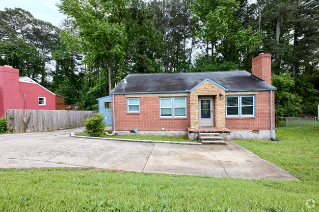 Building Photo - 4809 Lavista Rd Rental
