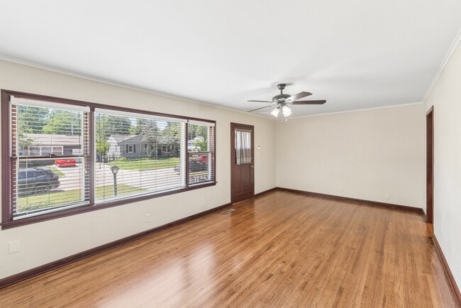 Photo - 3317 S Louisville Ave