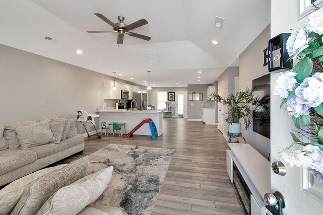 Photo - 110 War Admiral Ct