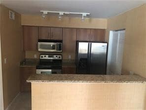 Photo - 1001 Crystal Way Unit E