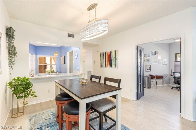 Photo - 1018 Woodshire Ln Unit A108