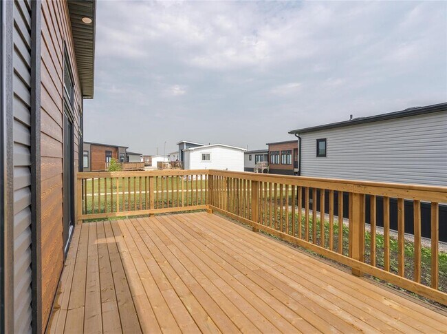 Photo - 136 Prairie Oak Dr