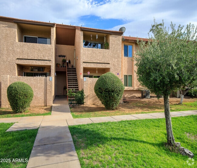 Building Photo - 1942 S Emerson Unit 238 Rental