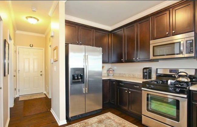 Photo - 1034 Ravendale Ct