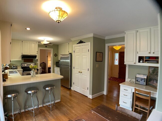Photo - Spacious 4 Bedroom with Fenced Yard!