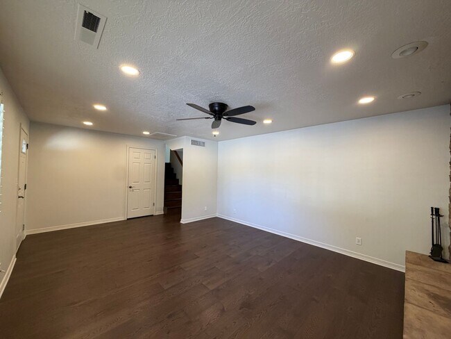 Photo - SPACIOUS PROPERTY AVAILABLE FOR RENT