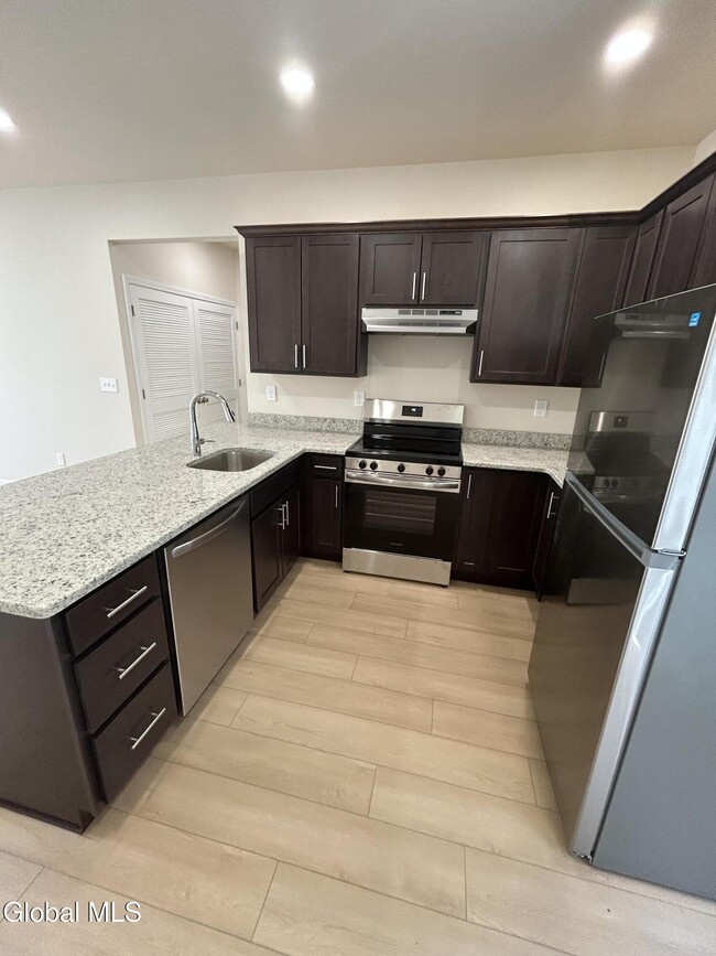 Building Photo - 4219 Menga Dr Unit 1
