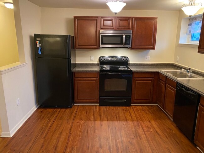 Photo - 129 State St Unit Apt 2