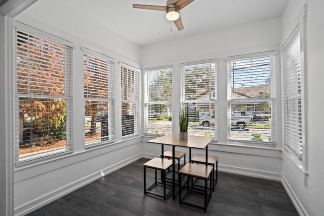 Photo - 2009 W Dekle Ave Unit 1