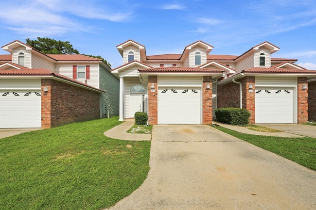 530 Valparaiso Pkwy