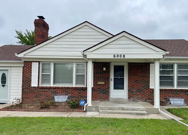 Building Photo - Family Friendly Home in Oakwood Estates