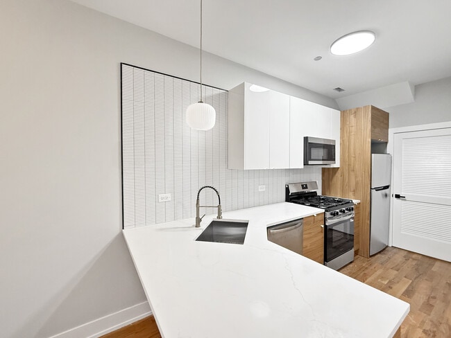 Photo - 2127 W 18th St Unit 2R