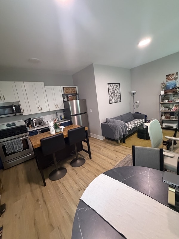 Photo - 4948 Walnut St