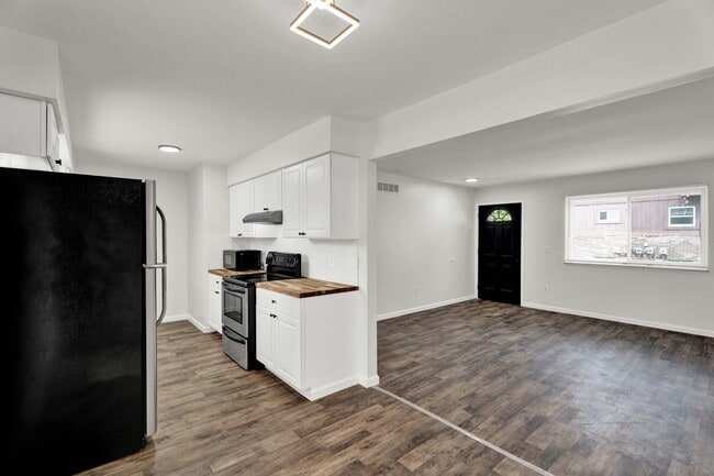 Photo - ONE11 COLLECTION - LAPEER