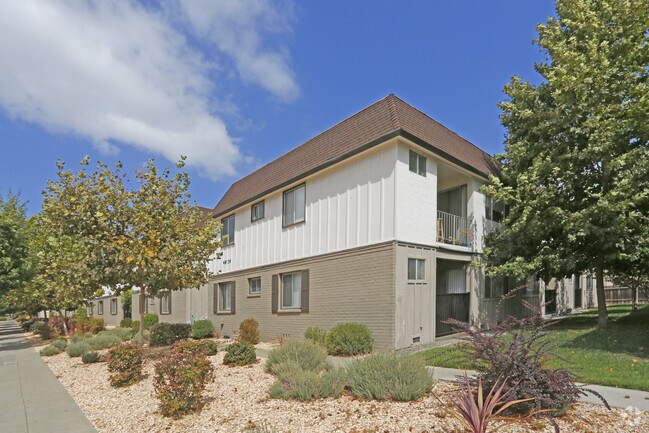 Photo - El Paseo de Saratoga Manor