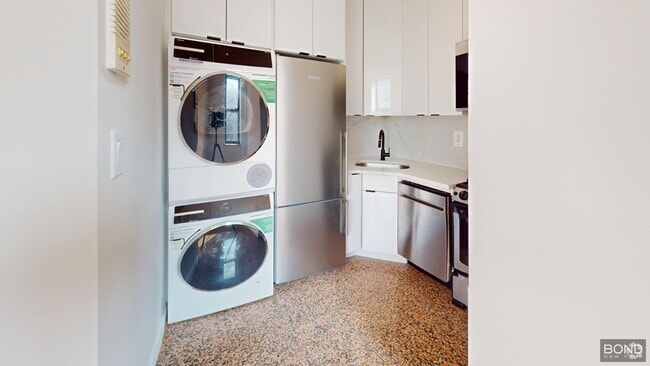 Building Photo - 214 First Avenue Unit 7 Rental