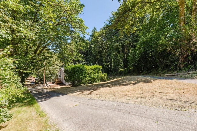 Photo - 1520 Morgan Rd NW