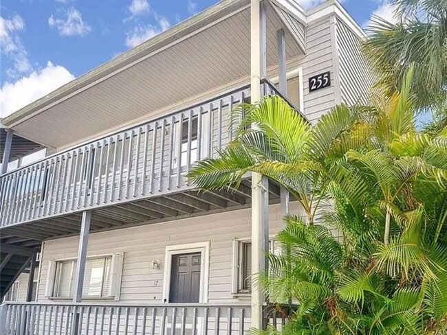 Building Photo - 255 Fenwick Dr Unit 18