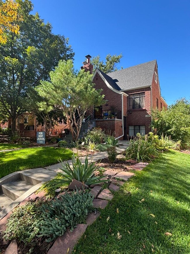 Photo - 1451 Elm St
