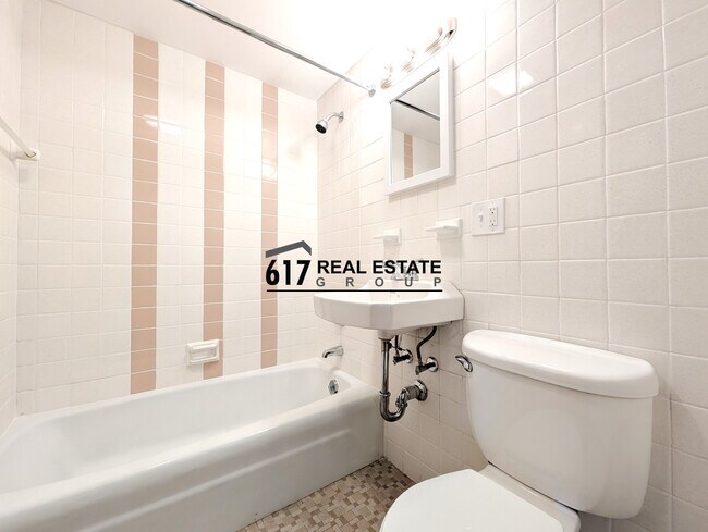 Photo - 176 N Beacon St Unit 3A